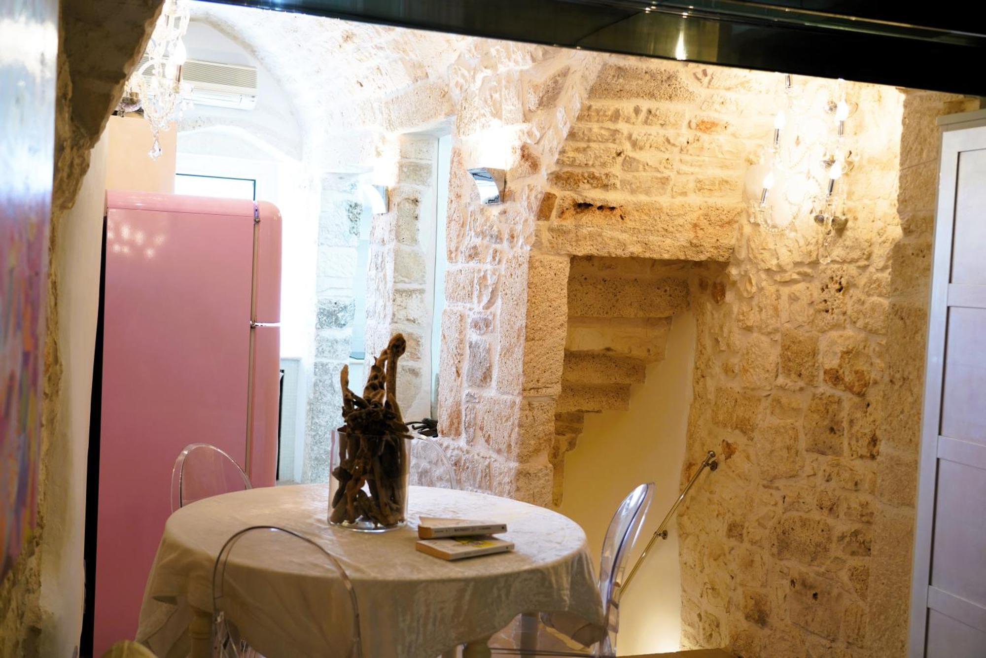 Dimora Lo Scrigno - Una Perla Nel Cuore Di Ostuni Exterior foto